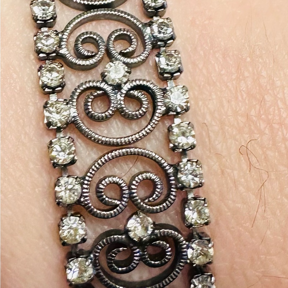 Elegant Silver Bracelet with Intricate Design